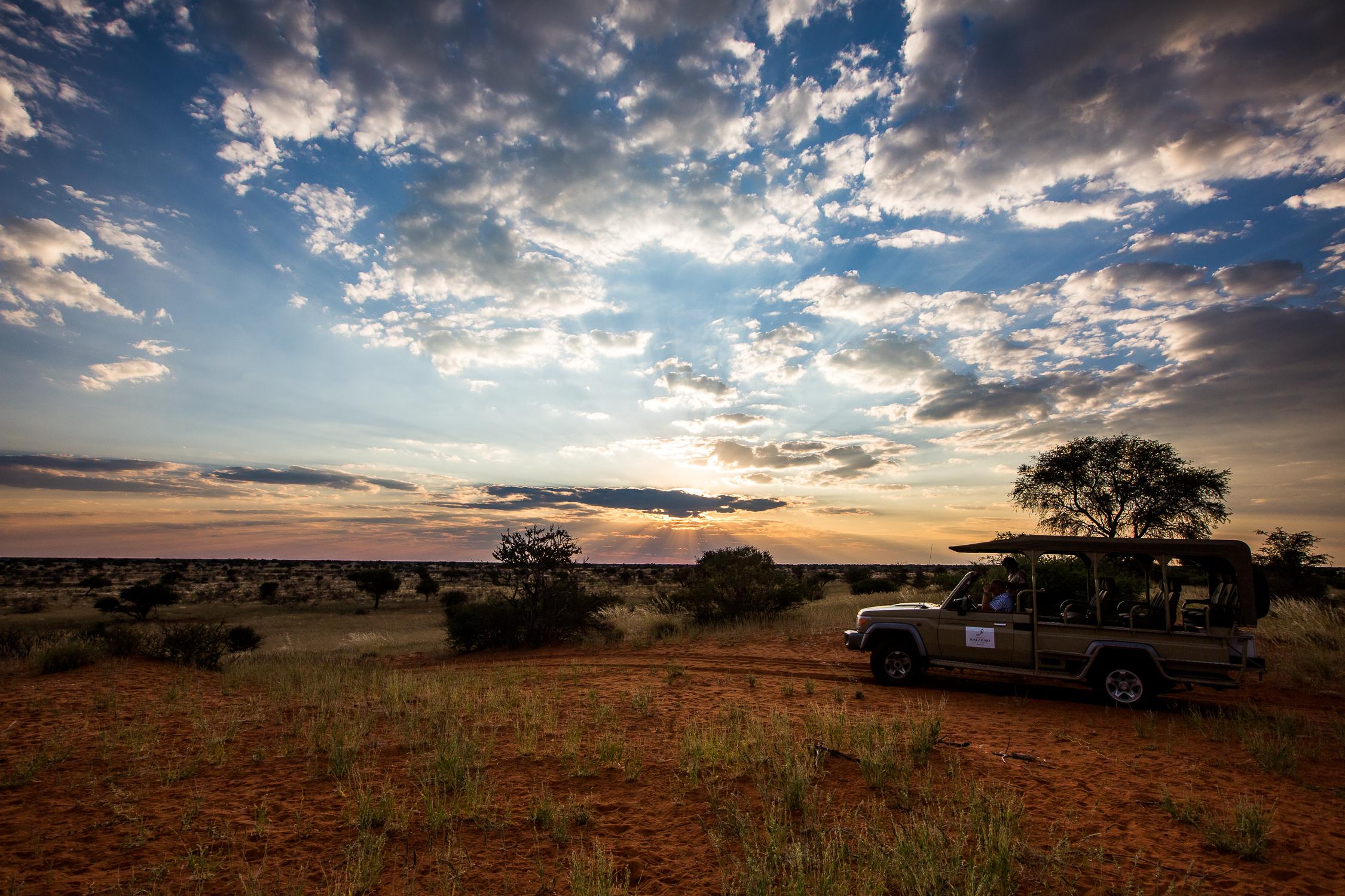 Intu Afrika Kalahari Game Reserve Kalahari Anib Lodge מראה חיצוני תמונה