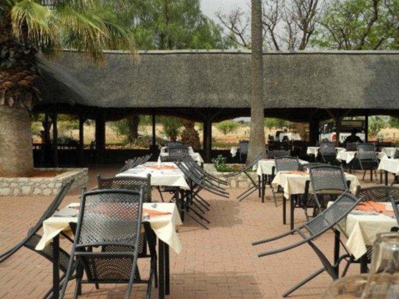 Intu Afrika Kalahari Game Reserve Kalahari Anib Lodge מראה חיצוני תמונה