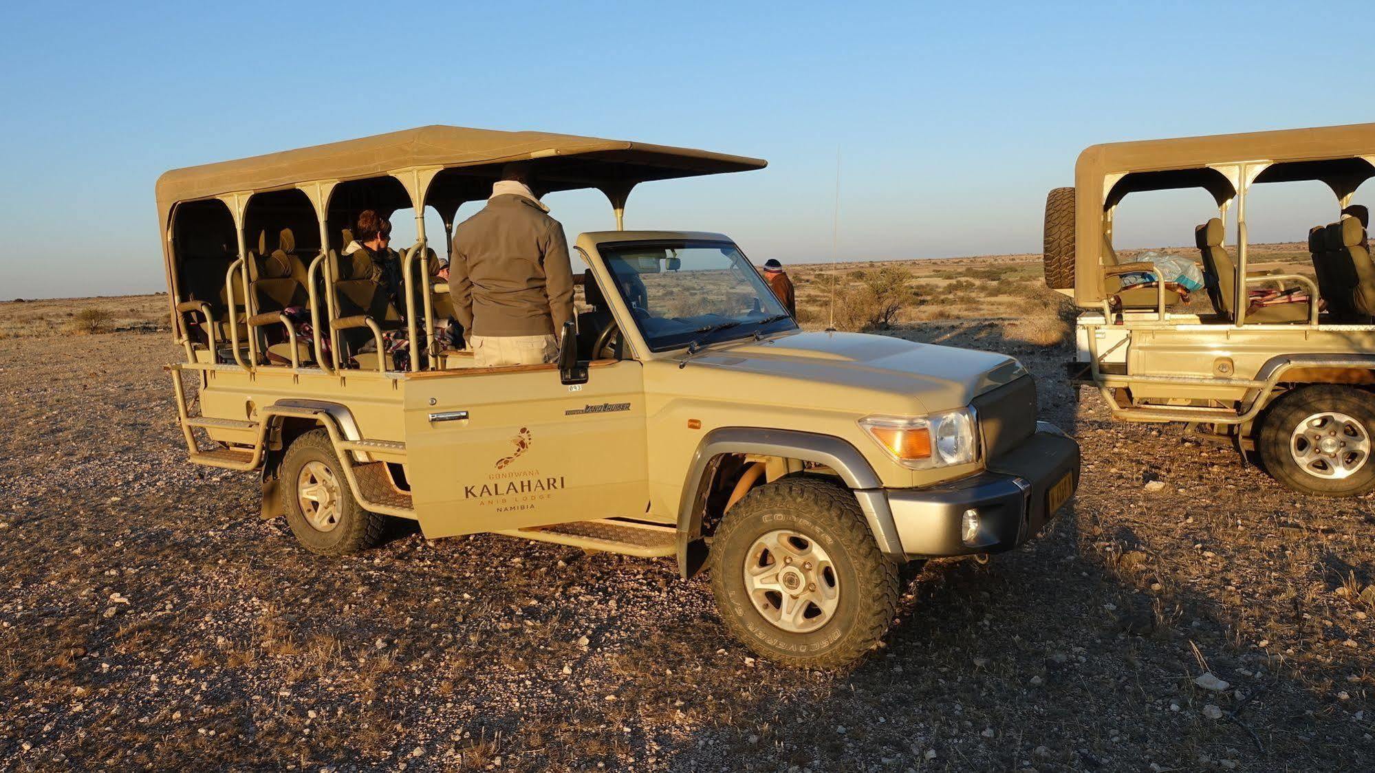 Intu Afrika Kalahari Game Reserve Kalahari Anib Lodge מראה חיצוני תמונה
