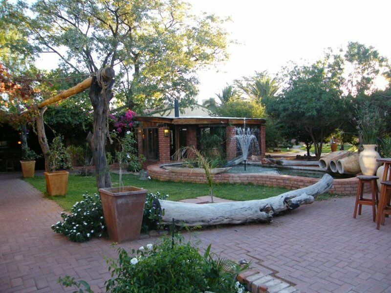 Intu Afrika Kalahari Game Reserve Kalahari Anib Lodge מראה חיצוני תמונה